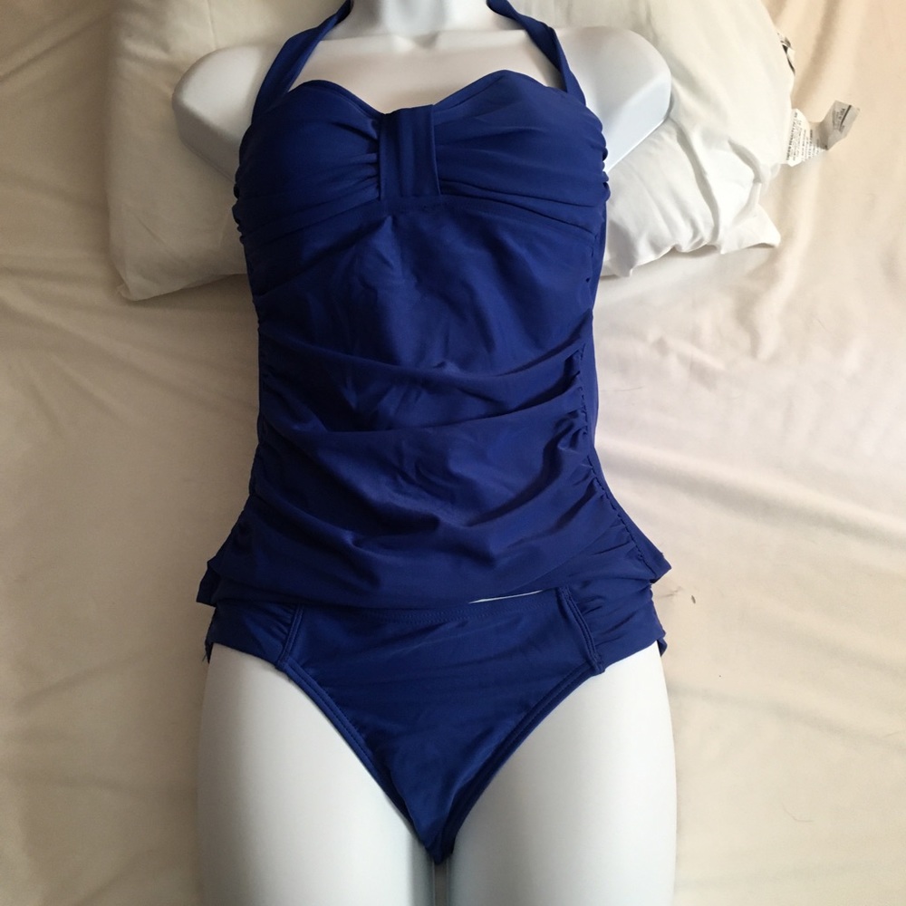 Tommy Bahama 2 pc Halter Tankini Swimsuit
